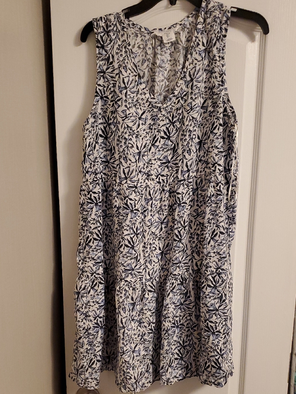 Lucky Brand White Dress with Blue Floral Print